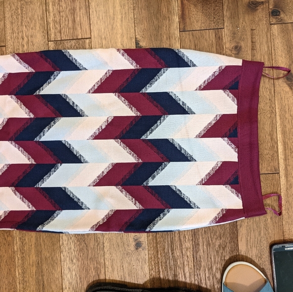 BCBGMAXAZRIA Skirt, size S - Picture 1 of 3